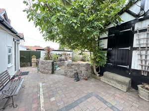 Photo 26- click for photo gallery